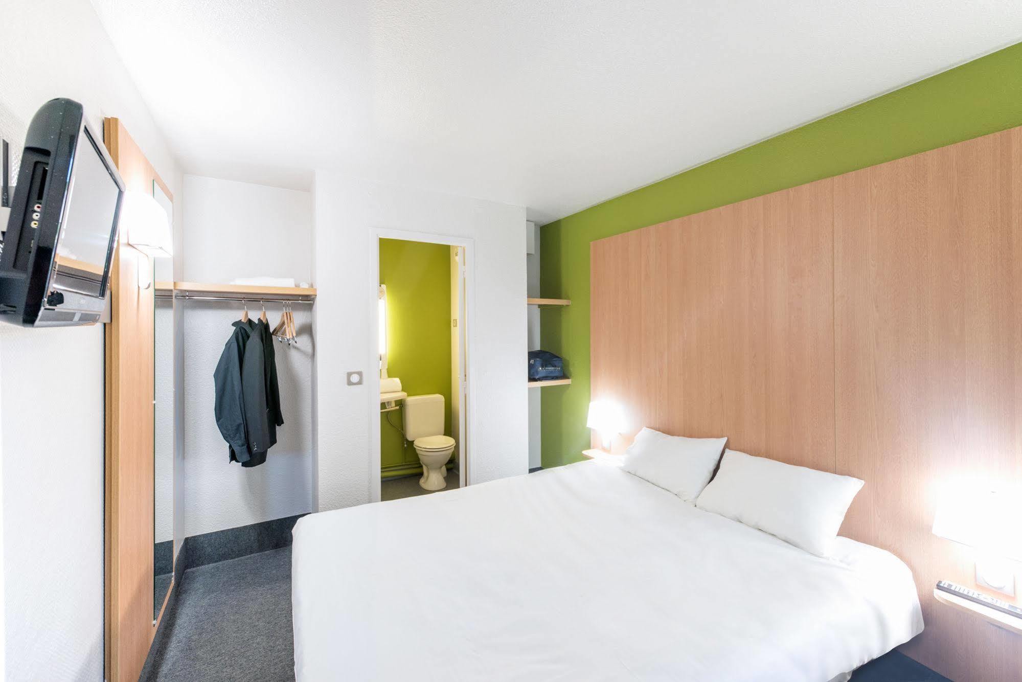 B&B Hotel Brest Kergaradec Aeroport Gouesnou Dış mekan fotoğraf