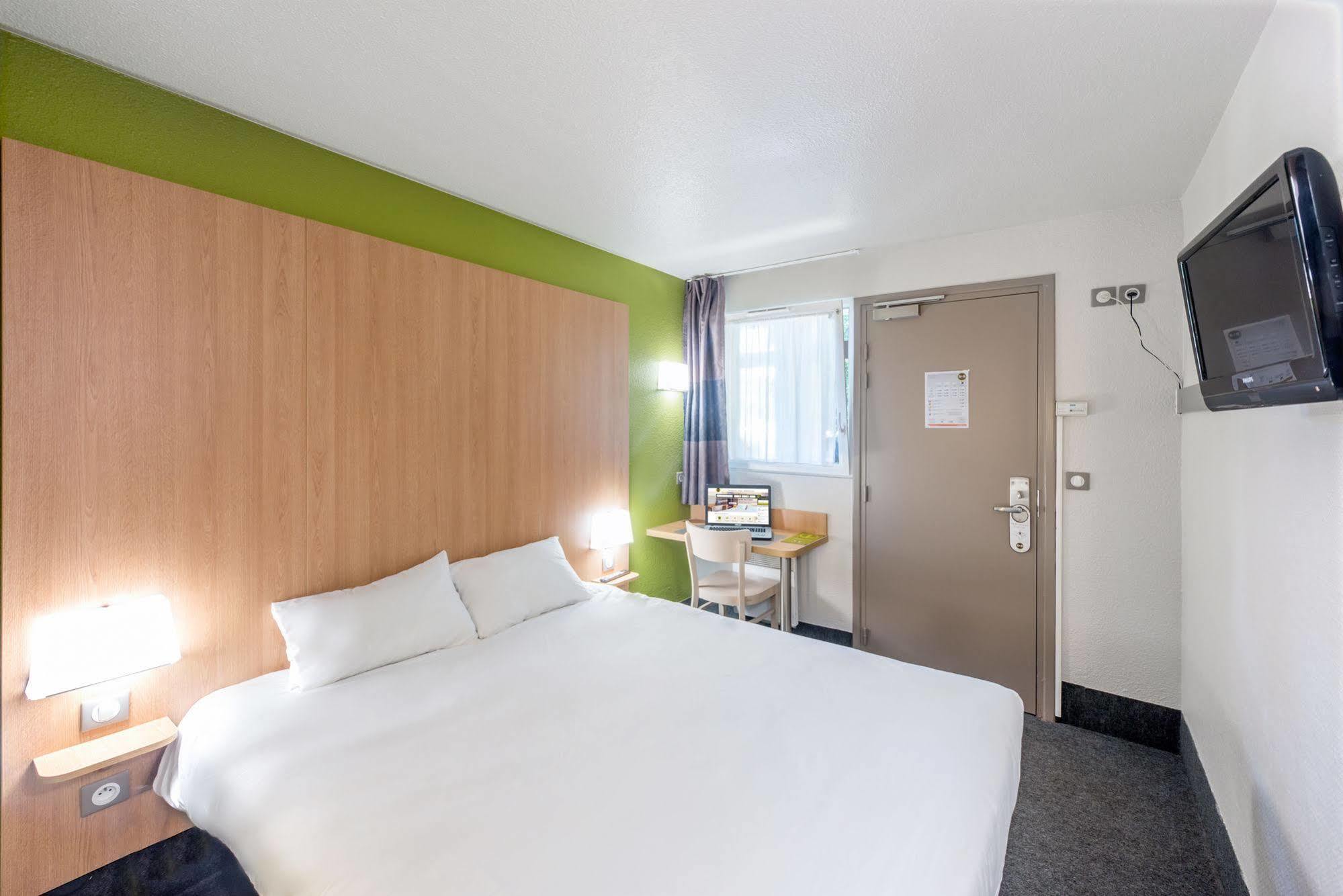 B&B Hotel Brest Kergaradec Aeroport Gouesnou Dış mekan fotoğraf