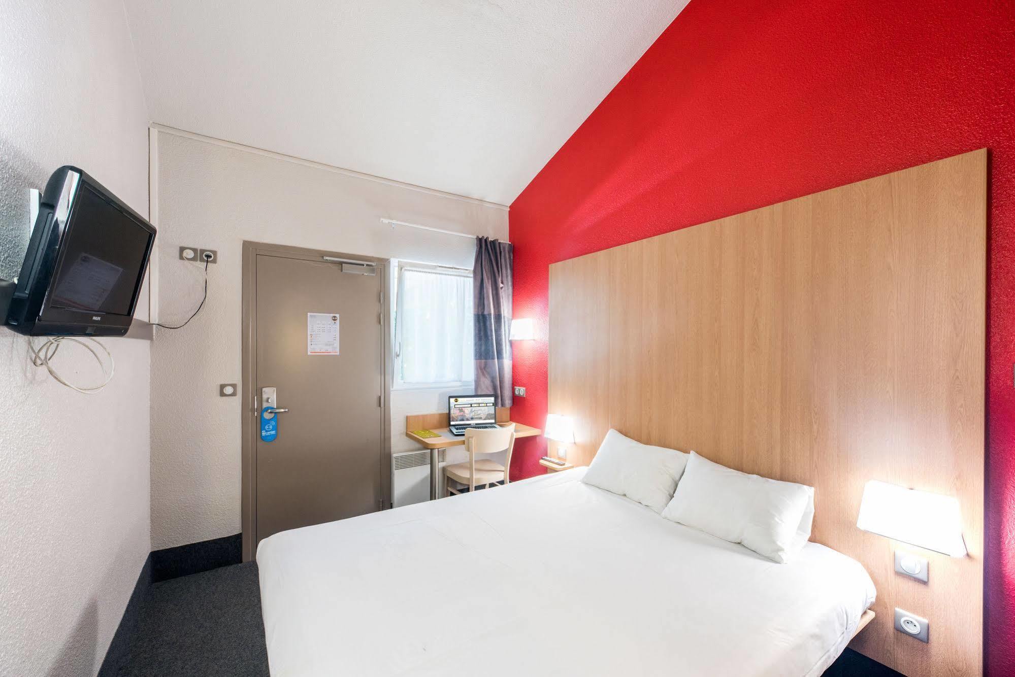 B&B Hotel Brest Kergaradec Aeroport Gouesnou Dış mekan fotoğraf