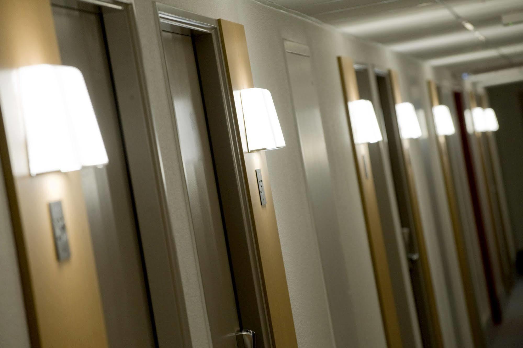 B&B Hotel Brest Kergaradec Aeroport Gouesnou Dış mekan fotoğraf